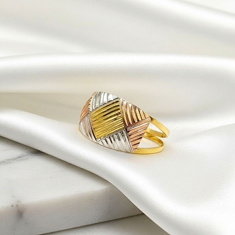 ANEL COM RÓDIO 3 CORES BANHADO A OURO