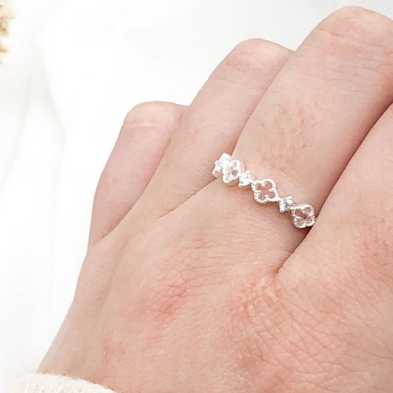 ANEL PRATA TREVO E ZIRCÔNIAS