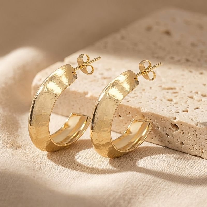 ARGOLA DIAMANTADA BANHADA A OURO 18K