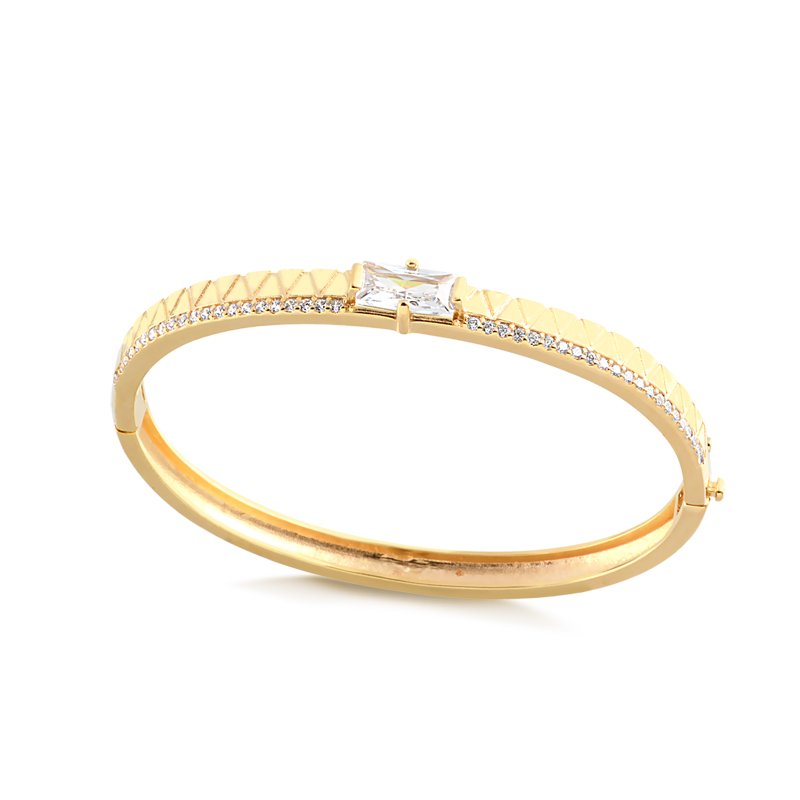 BRACELETE COM PEDRA QUADRADA E ZIRCÕNIAS