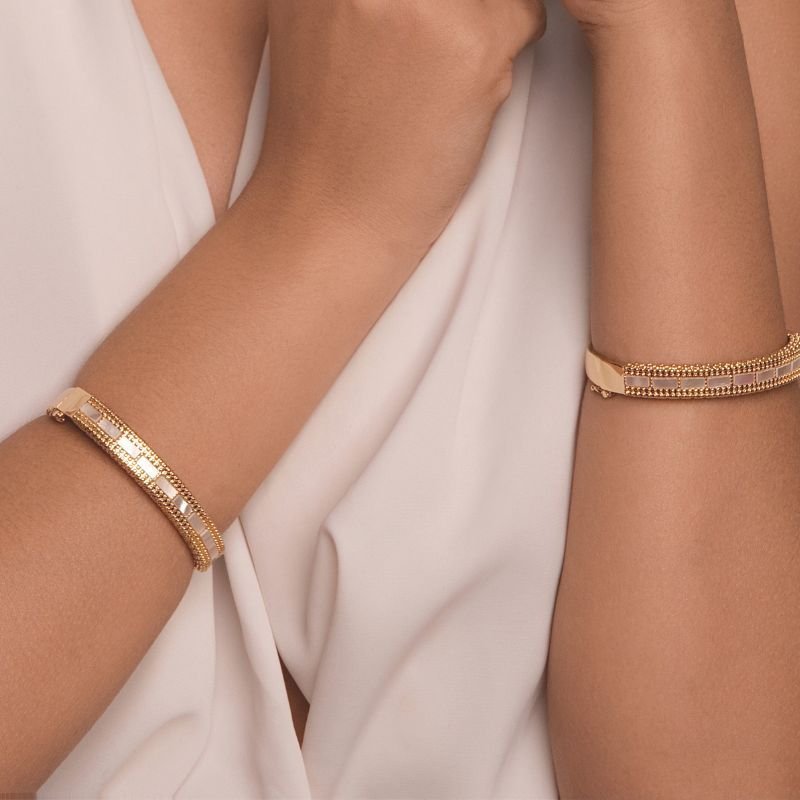 BRACELETE COM QUADRADO EM PÉROLA