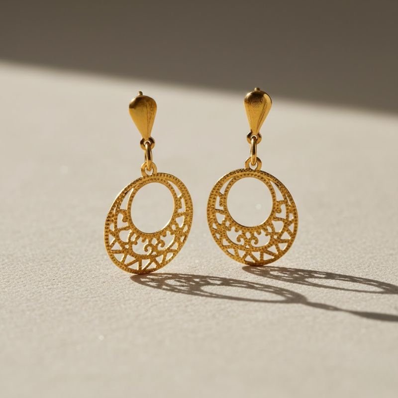 BRINCO LEVE REDONDO BANHADO A OURO