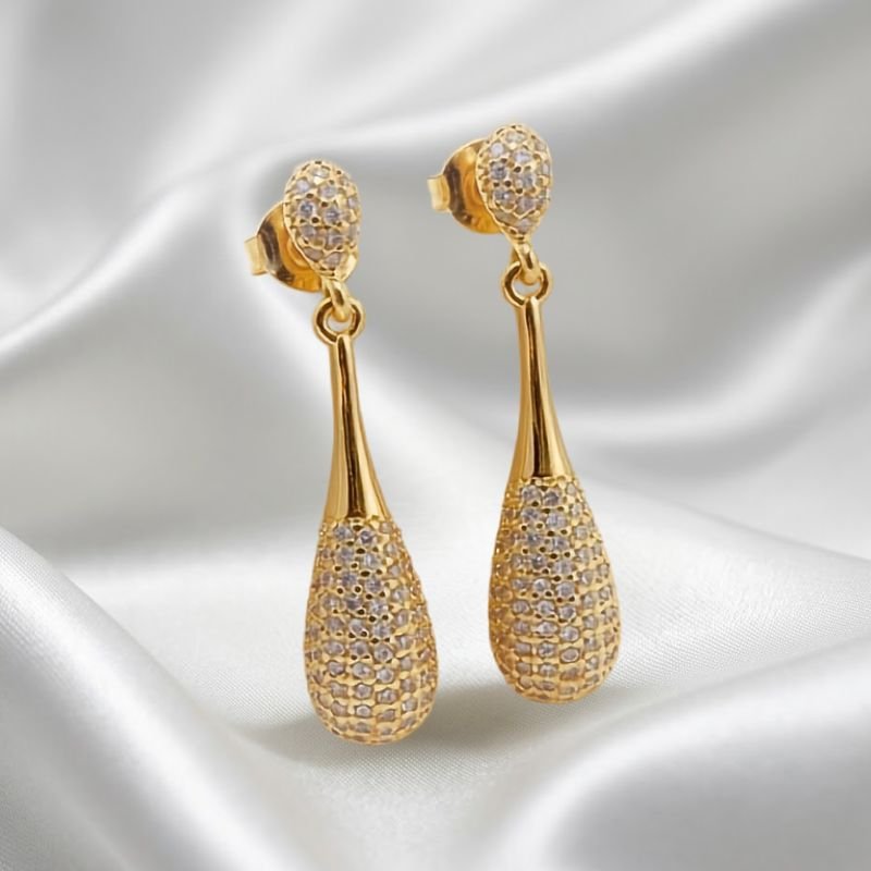 BRINCO ZIRCÔNIAS GOTA