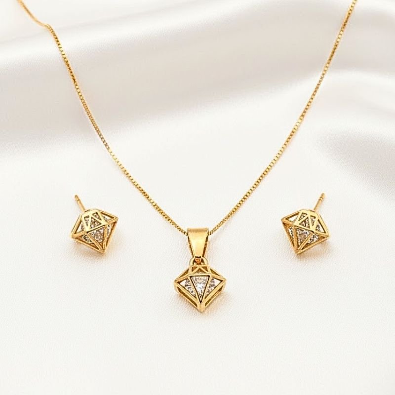 CONJUNTO DIAMANTE BANHADO A OURO