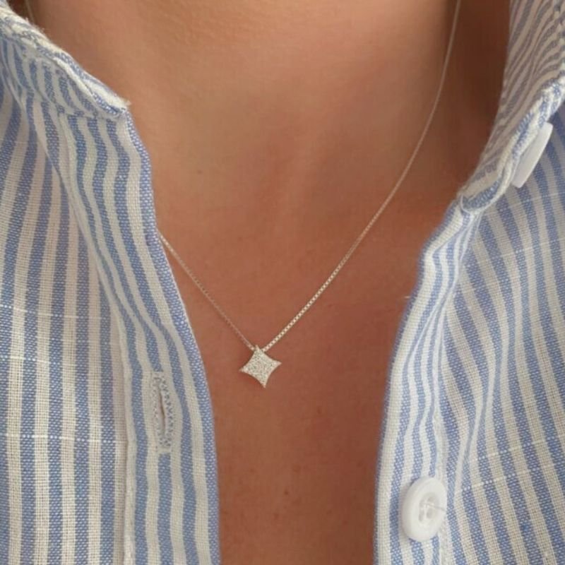 GARGANTILHA PRATA PING QUADRADO CRAVEJAD