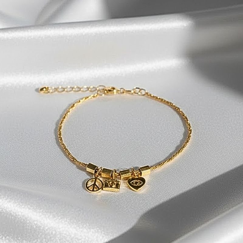 PULSEIRA COM PINGENTES