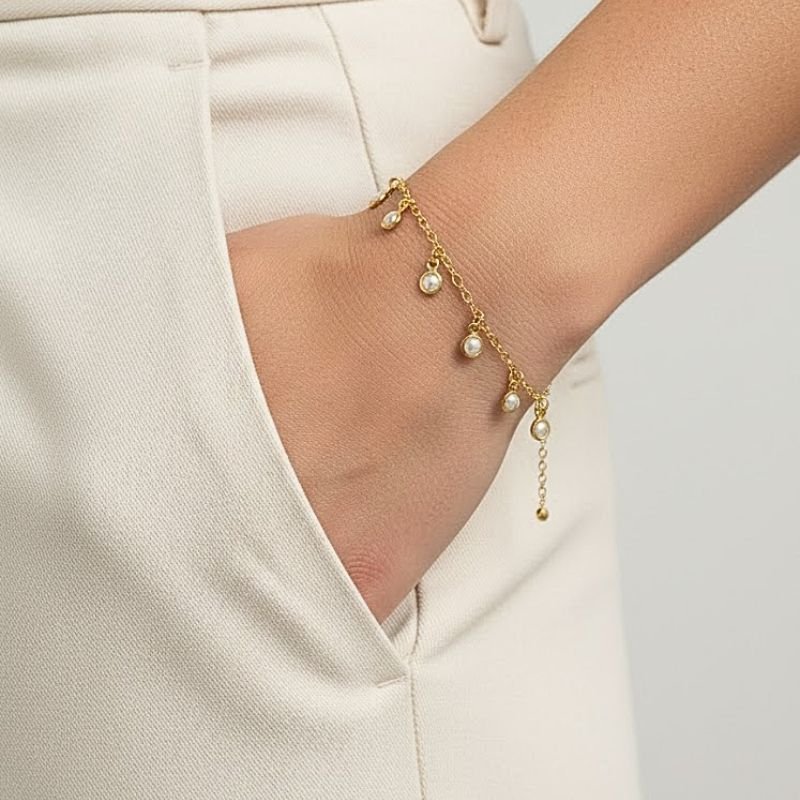 PULSEIRA INFANTIL PÉROLAS BANHADA A OURO