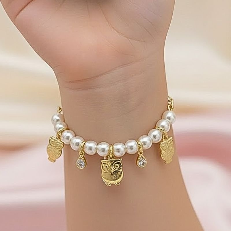 PULSEIRA INFANTIL PÉROLAS E PINGENTES
