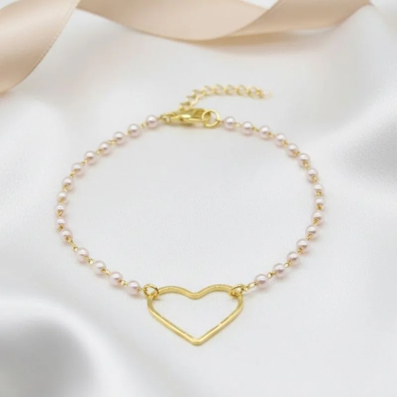 PULSEIRA PÉROLAS E CORAÇÃO