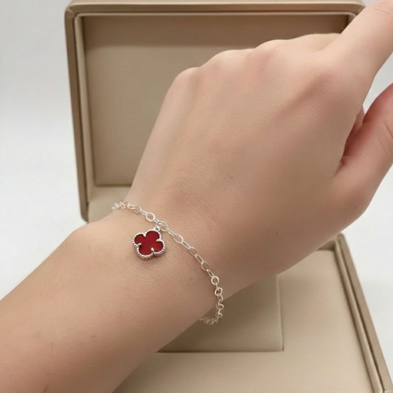 PULSEIRA PRATA TREVO MARSALA